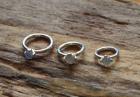 Load image into Gallery viewer, Universal Piercing Ring 925 Silber 1.2mm Mondstein
