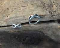 Load image into Gallery viewer, Universal Piercing Ring 925 Silber Unendlichkeit
