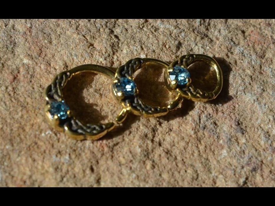 Universal Piercing Ring Brass Aqua Kristall Knoten celtic