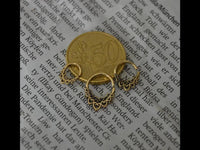 Load image into Gallery viewer, Universal Piercing Ring Brass Herz Bögen Punkte gold
