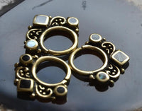 Load image into Gallery viewer, Piercing Ring Brass Kreise Raute Septum Ohrring
