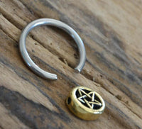 Load image into Gallery viewer, Piercing Klemmkugel Ring Brass Edelstahl Pentagramm
