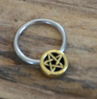 Load image into Gallery viewer, Piercing Klemmkugel Ring Brass Edelstahl Pentagramm - chic - net.de
