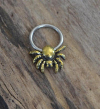 Load image into Gallery viewer, Piercing Klemmkugel Ring Brass Edelstahl Spinne - chic - net.de
