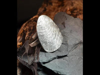 Load image into Gallery viewer, Ring 925 Silber Plektrum gekratzt gebürstet verstellbar - chic - net.de
