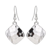 Load image into Gallery viewer, Schmuckset Münzen Ohrringe Kette Collier silbern Brass Spitzen - chic - net.de
