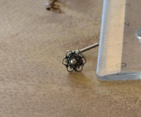 Load image into Gallery viewer, Silber Nasenstecker 0,8 mm Nostril Blume L - Form - chic - net.de
