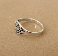 Load image into Gallery viewer, Silberring filigran Kreuz Mandel Band Ring 925er Sterling Silber Damen Schmuck Ringe - chic - net.de
