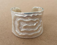 Load image into Gallery viewer, Silberring hell oxidiert offen Spirale eckig 925er Sterling Silber Damen Silberschmuck Ringe - chic - net.de
