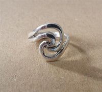 Load image into Gallery viewer, Silberring Ring geschwungene Wellen Strudel Ringe 925er Sterling Silber Schmuck - chic - net.de
