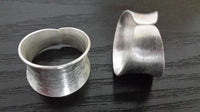 Load image into Gallery viewer, Silberringe offen breit gebürstet konkav 925 Sterling Silber Ringe matt glänzend - chic - net.de
