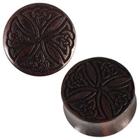 Load image into Gallery viewer, Dunkelbraun Sonoholz Plug Gravur handgeschnitzt Celtic Kreuz
