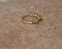 Load image into Gallery viewer, Universal Piercing Ring Brass Perlen Kugeln gold - chic - net.de
