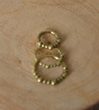 Load image into Gallery viewer, Universal Piercing Ring Brass Perlen Kugeln gold - chic - net.de
