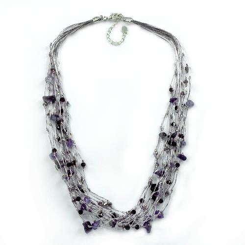 Seidenfaden Kette Amethyst lila violett Glaskristall Perlen 46 cm handgefädelt Verschluss nickelfrei