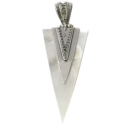 Perlmutt-Anhänger, länglicher dreieckiger Damenanhänger aus 925er Sterlingsilber mit Perlmutt und Silberverzierung, ca. 18x 45mm