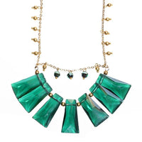 Load image into Gallery viewer, Glasperlen Kette türkis Perlen Brass Glaskristall Trapez 65 cm zweilagig gold nickelfrei Karabiner
