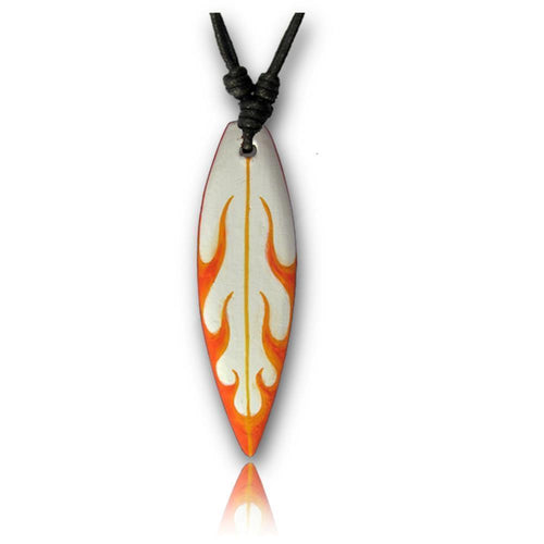 The Surferkette Wellen blau orange features a surfboard-shaped pendant with blue and orange design, made from Sonoholz, on an adjustable black cotton cord. The necklace is displayed on a white background.
