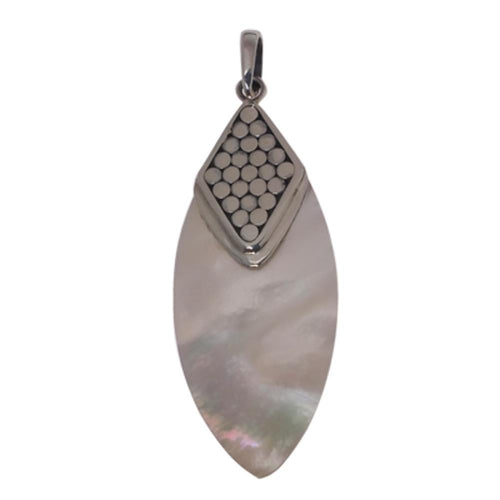Perlmutt-Anhänger, mandelförmiger Damenanhänger aus 925er Sterlingsilber und Perlmutt, mit Silberverzierung, ca. 40x18 mm