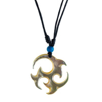 Cargar imagen en el visor de la galería, Halskette Perlmutt verstellbar Baumwolle Muschel Kette handgeschnitzt Türkis Stein Tomoe
