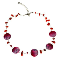 Load image into Gallery viewer, Halskette Perlmutt Zebra Perlen Koralle rot violett
