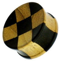 Load image into Gallery viewer, Tunnel Karomuster schwarz braun Eisenholz Teakholz konkav Tribal Holz Plug Holzplug handgeschnitzt
