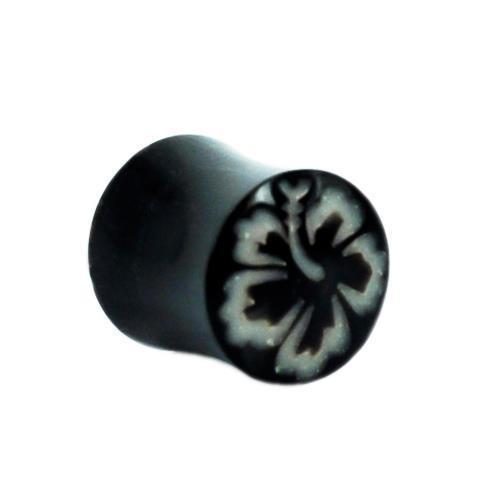 The Horn Plug schwarz Bone Inlay Hawaii Blume features a black cylindrical design with a white hibiscus flower, ideal as a stylish tribal piercing, organic expander, or decorative Ohrstecker.