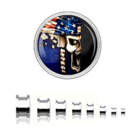Load image into Gallery viewer, A set of seven Schraub Plug Tunnel Edelstahl Rand Skull USA Flagge Acryl Expander Piercing Chirurgenstahl plugs, including a Skull design with a USA flag helmet, arranged by size on a white background.
