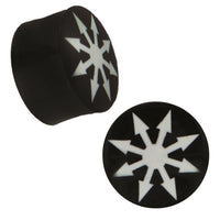 Cargar imagen en el visor de la galería, Plug Horn weiße Gravur schwarz Kreis Pfeile Piercing handgeschnitzt
