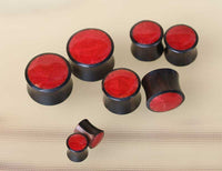 Cargar imagen en el visor de la galería, Holz Flesh Plug Sonoholz rot Resin Inlay double flared

