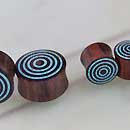 Cargar imagen en el visor de la galería, Arangholz Plug crushed Türkis Inlay Ringe Tunnel Tribal Expander Organic handgefertigt
