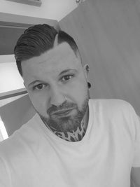 Load image into Gallery viewer, Flesh Tunnel Sonoholz Sawoholz Rim rot double flared
