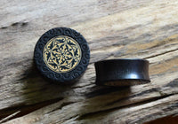 Load image into Gallery viewer, Holz Plug Ornament Muster beige dunkel double flared
