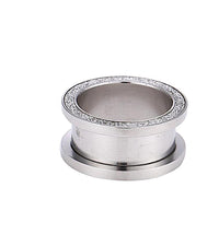 Load image into Gallery viewer, A Tunnel Plug Schraubplug aus dünnem Chirurgenstahl/Edelstahl in Silberfarben, mit schmalem silbernem Glitzerrand, präsentiert auf weißem Hintergrund.
