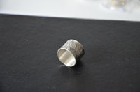 Load image into Gallery viewer, Silberring 925 Sterlingsilber Bandring Falten 15mm
