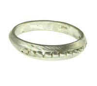 Load image into Gallery viewer, Ring 925 Sterling Silber Perlen Kante matt
