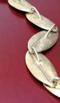 Load image into Gallery viewer, Halskette Silber 925 vergoldet Blätter gold 25cm
