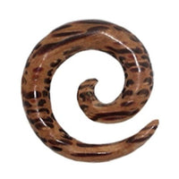 Load image into Gallery viewer, Tribal Holz Pircing Expander, braune Spirale mit natürlichem Muster, handgeschnitzt aus Kokosholz, 12mm, Plug, Tunnel, Ohrhänger, Ohrstecker
