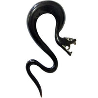 Load image into Gallery viewer, A black, stylized viper snake forms an S-shape, echoing the bold Tribal Buffalo Horn Piercing Expander schwarz Viper Schlange Plug Tunnel Ohrhänger Ohrstecker design against a clean white background.

