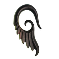 Cargar imagen en el visor de la galería, Piercing Holz ebony wood Flügel Ohrstecker Expander handgeschnitzt
