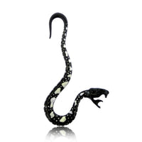 Load image into Gallery viewer, Tribal Buffalo Horn Piercing Expander schwarz weiß Bone Inlay Schlange Ohrhänger

