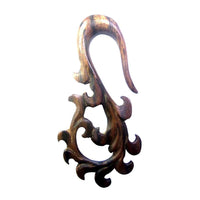 Cargar imagen en el visor de la galería, Piercing Holz ebony wood Schnörkel Ohrstecker Expander handgeschnitzt

