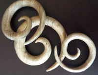 Cargar imagen en el visor de la galería, Piercing Walnuss Holz Expander beige Spirale Hoop 4mm 6mm 8mm Dehnschnecke Dehner
