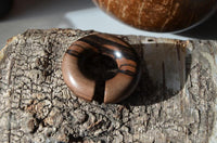 Load image into Gallery viewer, Ohr Holz Piercing Tigerholz Ohrgewicht Ring Donut
