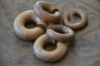 Load image into Gallery viewer, Ohr Donut Holz Ohrgewicht-Piercing Teakholz Ring
