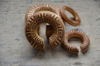 Load image into Gallery viewer, Ohr Donut Piercing griechisch Jackfrucht Holz
