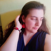 Load image into Gallery viewer, Koralle Blumen Armband Wachsfaden Armbänder Messingperlen handgefädelt verstellbar
