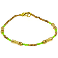 Load image into Gallery viewer, Messing Armband Zylinder konkav grün Perlen golden nickelfrei antik Tribal 22 cm Karabiner
