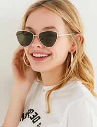 Cargar imagen en el visor de la galería, Trend Sonnenbrille dreieckig 400 UV Cateye Metall
