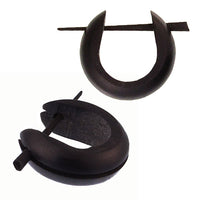 Load image into Gallery viewer, Horn Pin-Ohrringe 14 mm schwarz Rille Creolen Holz Pin handgeschnitzt
